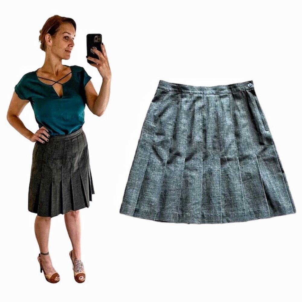 Kathie Lee Pleated Skirt Gray Knee Length 12 Preppy Minimalist